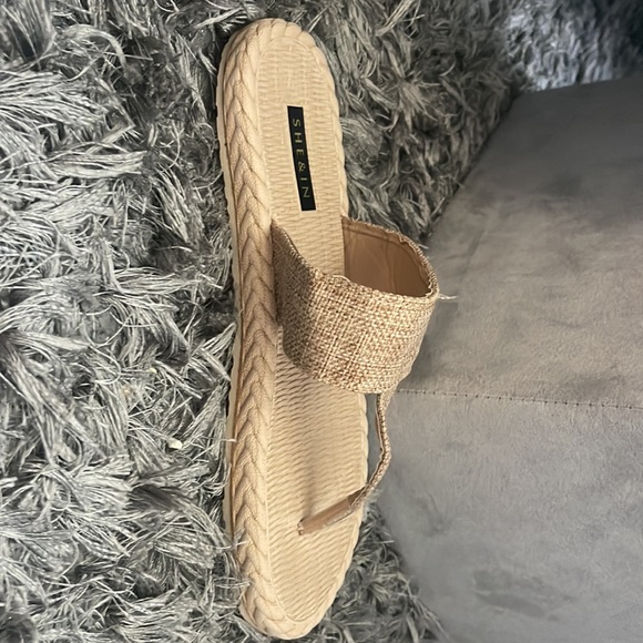 worn once - Picture 2 of 2